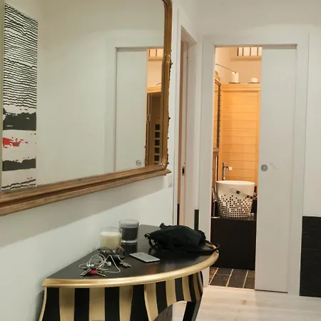 Guest house Two Chic 4*