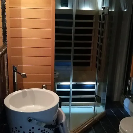 Two Chic Guest house 4*