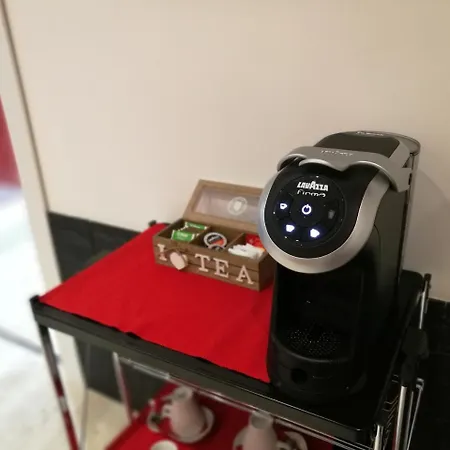 ゲストハウス Two Chic